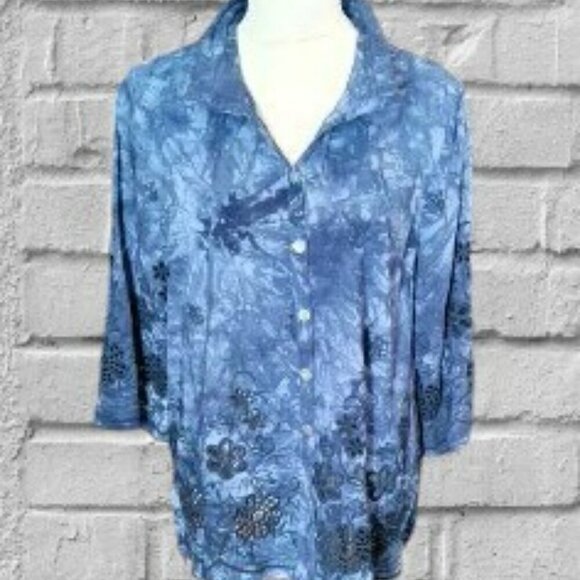 John Mark Blue Floral Rayon Blouse with Embroidered Hem and Sleeves Size Large - Picture 1 of 5